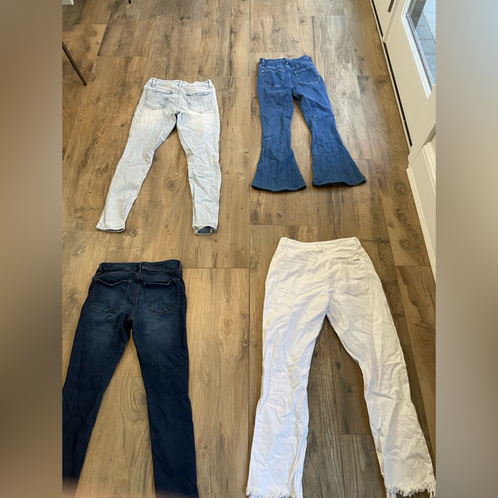 Bundle of 4 pairs of jeans - Picture 2 of 14